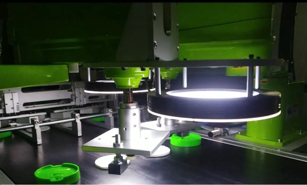 影響機器視覺檢測設備測量精度-環境影響